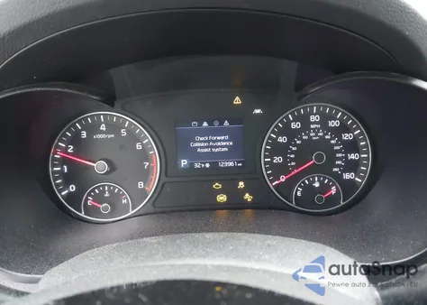 2020 Kia Optima Lx z USA, uszkodzony, nr VIN 5XXGT4L32LG384322